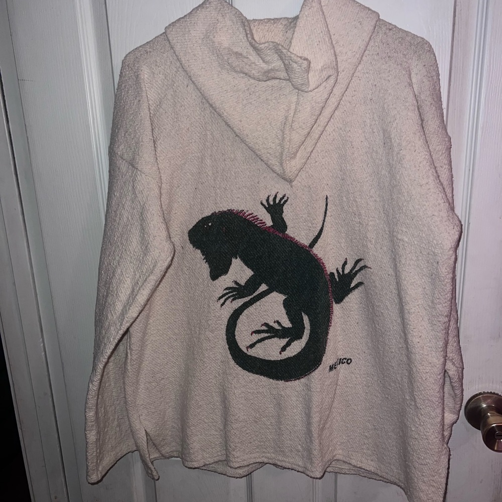 Mexico pull over hoodie. Cream. Size XL
